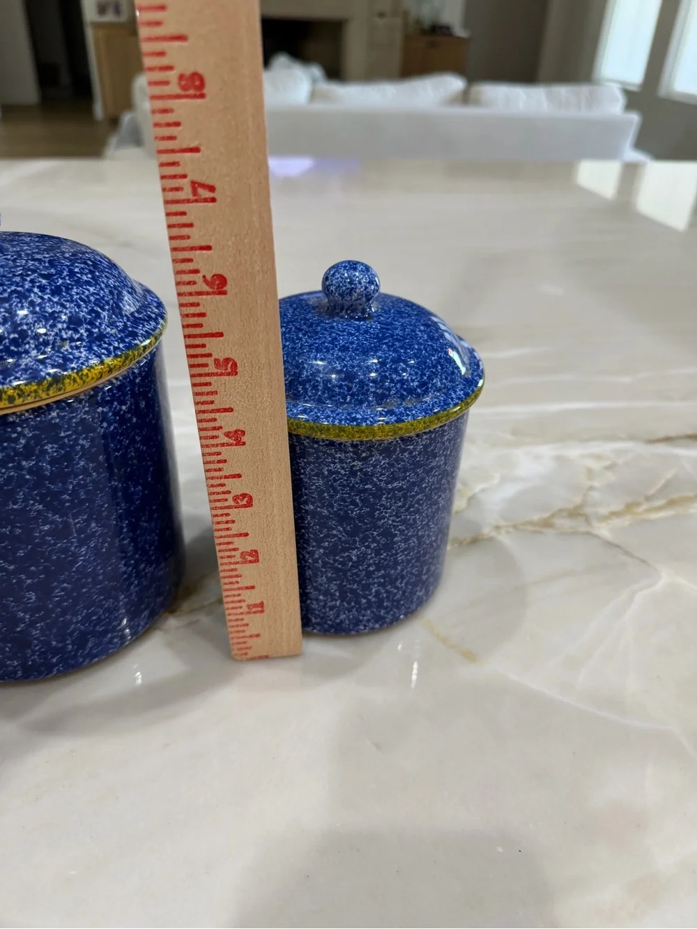 Vintage 90’s Over& Back Spongeware Crock Blue Speckled with yellow green edge